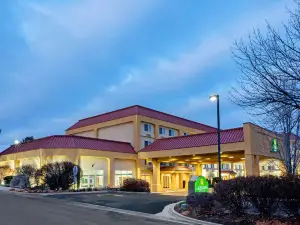 博伊西鎮廣場拉昆塔溫德姆套房飯店