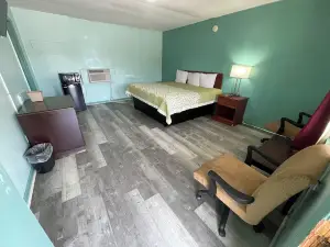 Lamplighter Inn