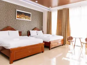 Hoa Huong Duong Hotel