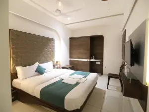 Hotel Suraj Inn