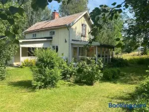 Hus nära Hallstaberget