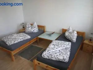 An der Alten Schule 2