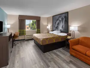 Super 8 by Wyndham Lubbock West