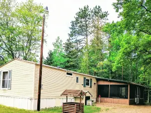 Northwoods Cottage In the Heart of the Waterfall Capital 🤩On the ATV route