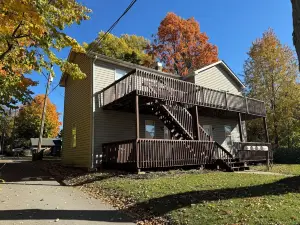 Skylar Comfy 1-bedroom Apartment in Valparaiso University Short Term Stays