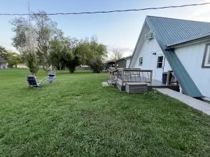 Quaint house in small town, 20 miles from the Missouri River