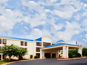 Holiday Inn Express Hillsborough (Durham Area)