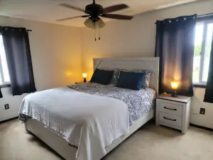 Tomar Park Apt 4 - KP101APT4