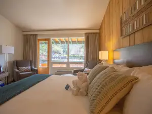 Fairmont Hot Springs Resort