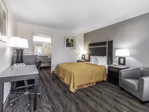 ควอลิตี้ อินน์แอนด์สวีทส์ คอนเฟอเรนซ์เซ็นเตอร์