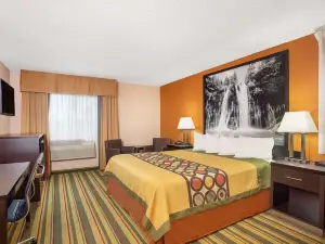 Super 8 by Wyndham Chico