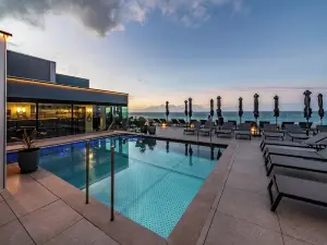 Silken Saaj Maar- Adults Only