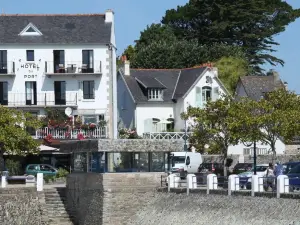 Hôtel du Port