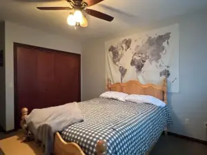 Charming 3-bedroom townhome with WiFi, AC in adorable Cashton