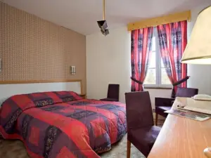 Logis Hôtel Restaurant Robichon