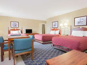 Ramada by Wyndham Angola/Fremont Area