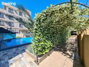 Hotel Amigo II