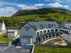 Strandhill Lodge and Suites Boutique Hotel
