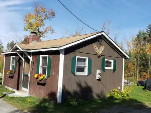 The Cottages on Mirror Lake