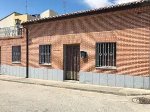 3 Bedrooms House with Furnished Terrace at Madrigal de las Altas Torres