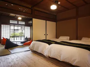 Yamasaki Ryokan Q Nakamonzenya