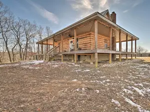 Quiet and Secluded Berea Cabin on 70-Acre Farm!