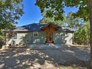 Dock & Jet Ski Slip: Lakeside Sunrise Beach Home!