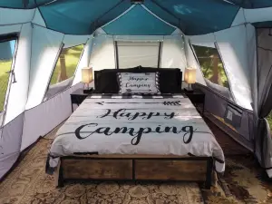 Glamping on the Green River B&B
