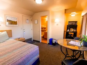 Woodland Motel