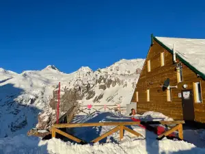 Chiper Azau Mini-Hotel