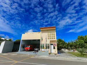 Dhaalu Inn Kudahuvadhoo by Atoll Hotels