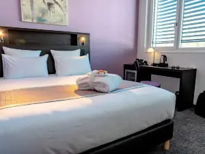 Nash Pratik Hotel