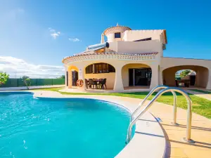 Villa Ushuaia by Algarve Vacation