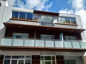Apartamentos El Patio