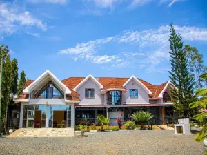 Mojoh Inn Hotel
