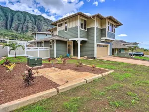 Modern Waianae Home w/ Mountain & Valley View