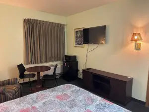 Highland Inn Peculiar