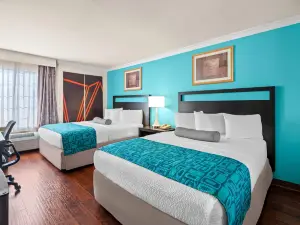 Howard Johnson by Wyndham Pasadena