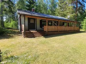 Well-Equipped Beachside Cottage
