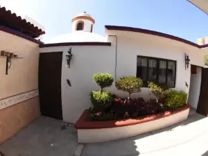 Hotel Casa Limon