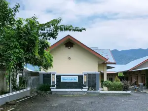 RedDoorz Syariah Near Danau Tes Bengkulu