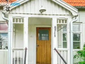 Awesome Home in Edsbruk with Wifi and 2 Bedrooms