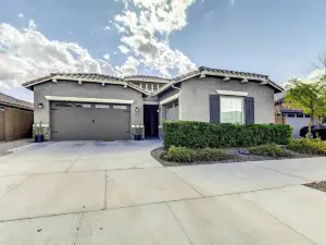 Queen Creek Casita w/ Patio < 5 Mi to Olive Mill!