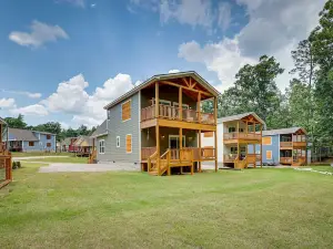 Counce Vacation Rental w/ Private Deck: Near Golf!