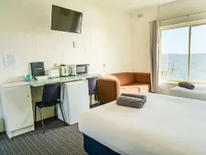 Meningie Waterfront Motel