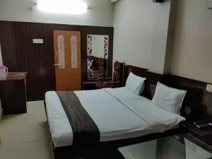 Hotel Paras, Jabalpur