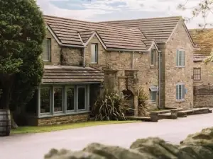 Derwent Manor Boutique Hotel