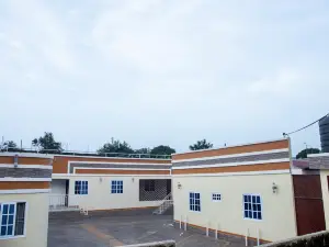 BryMac Hotel