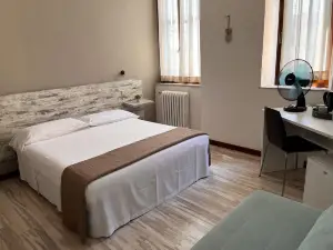 Hotel Mom - Fraz.S.M.degli Angeli