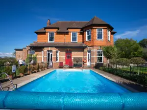 Dower House Hotel